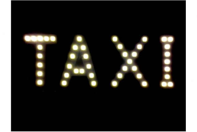 Foto 5 - LED světelná značka taxi 14 x 7 cm