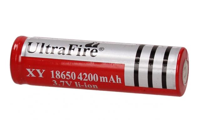 Foto 2 - Dobíjecí baterie Ultra Fire 4200mAh 3.7V