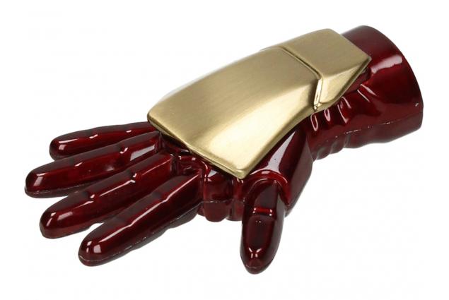 Zapalovač Iron man červená ruka