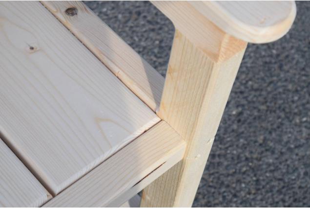 Masivní dřevěná lavička s opěradlem a područkami Heavy Duty I