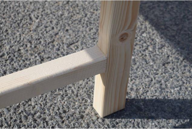 Masivní dřevěná lavička s opěradlem a područkami Heavy Duty I